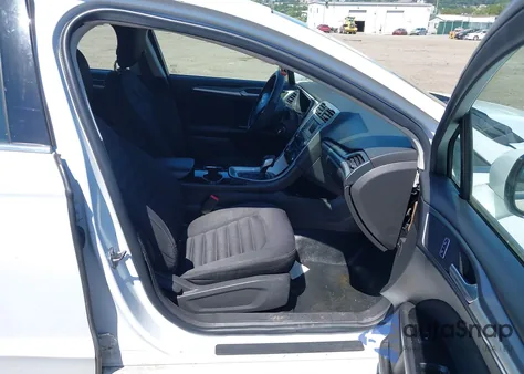 2014 Ford Fusion Hybrid Se z USA, uszkodzony, nr VIN 3FA6P0LU6ER318772